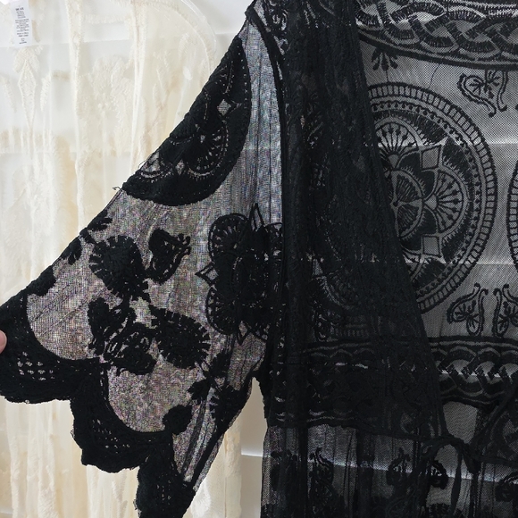 LC Lauren Conrad Cream Lace Mesh Top - Picture 6 of 8